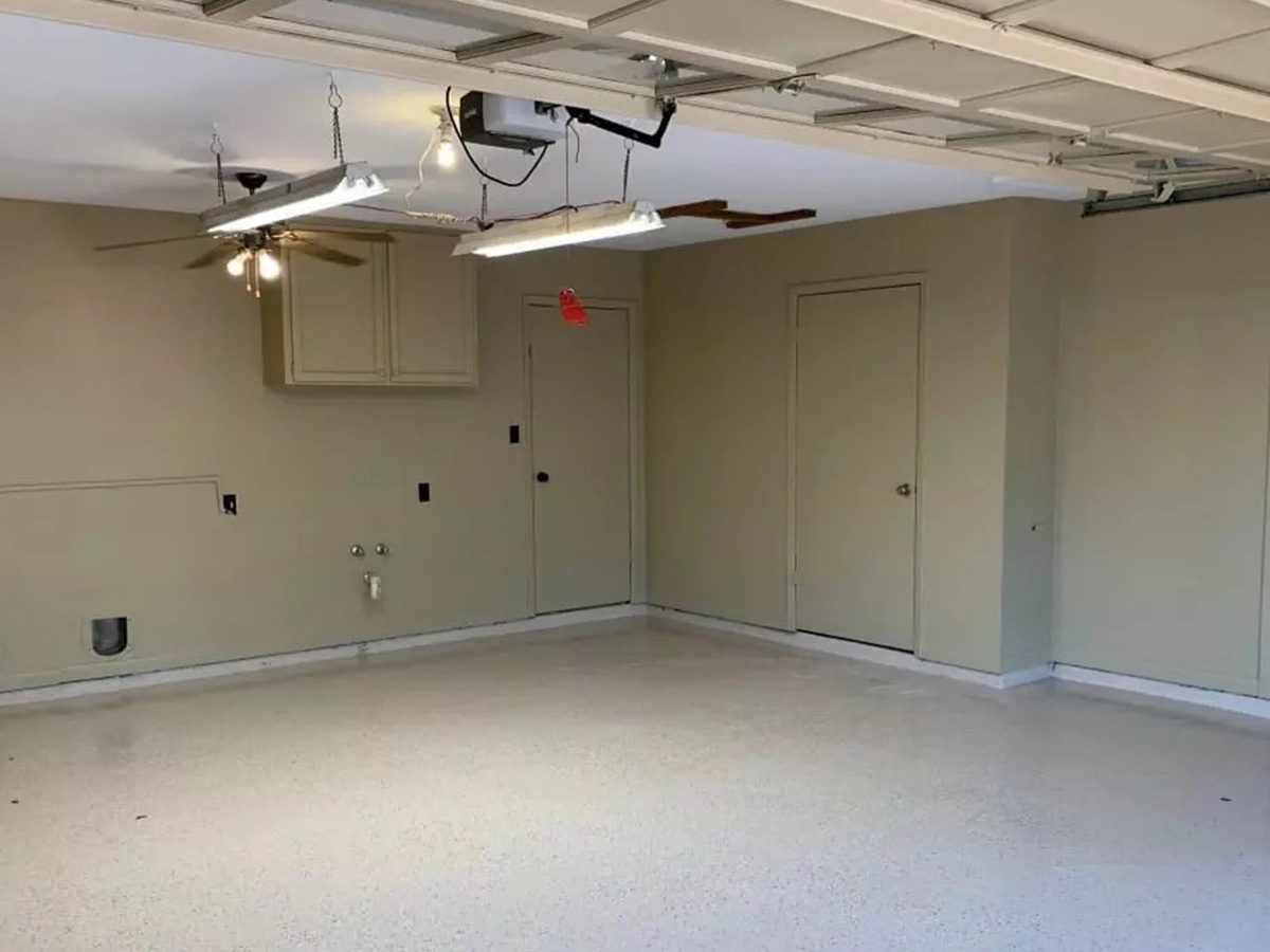 AFTER finished-epoxy-garage-floor-with-clearcoat